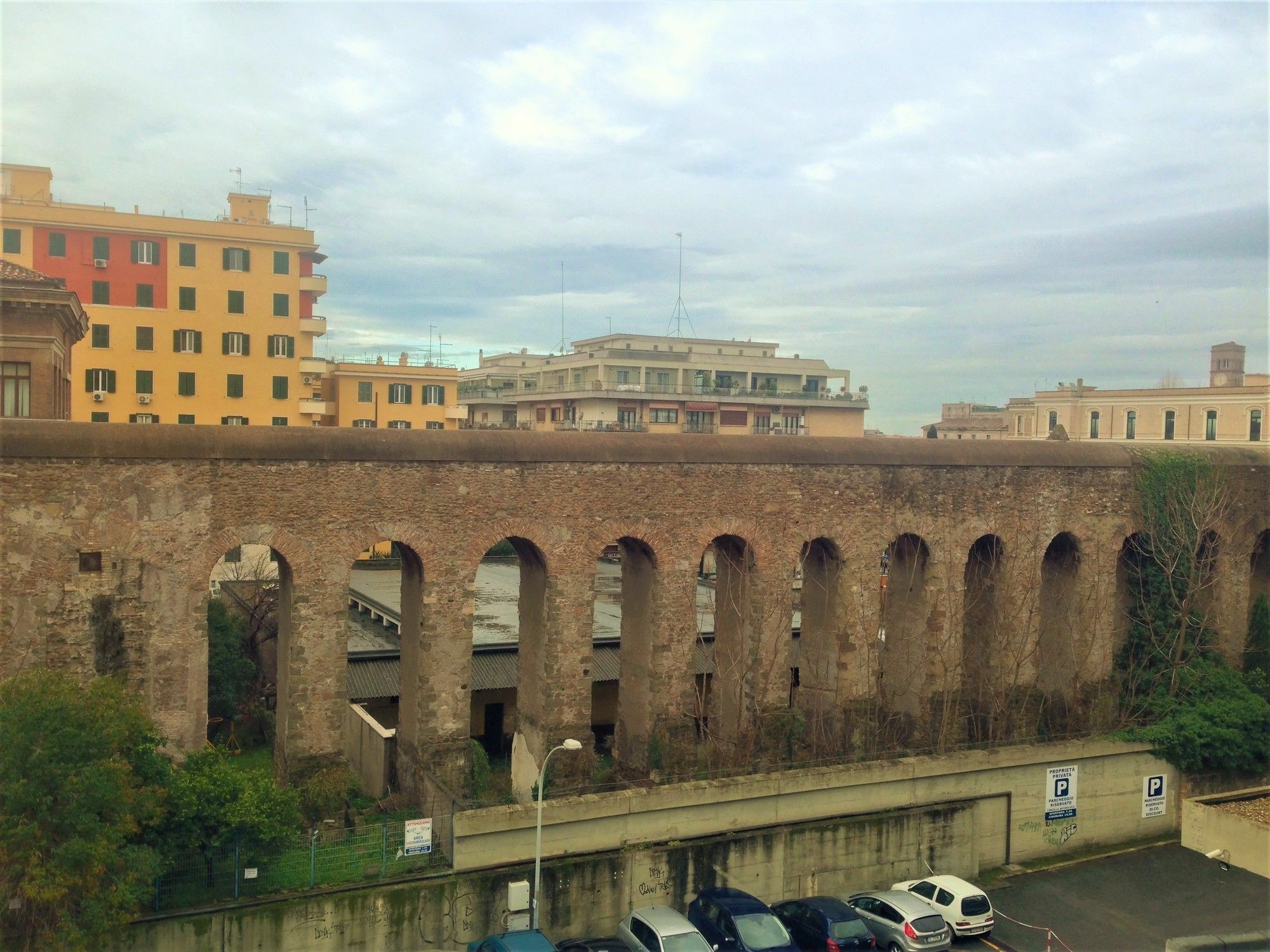 Giuly Guesthouse Rome Exterior photo